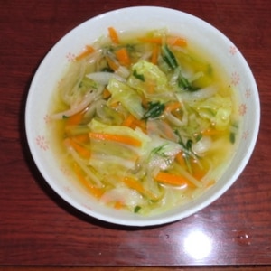 水菜とたっぷり野菜のコンソメスープ♪